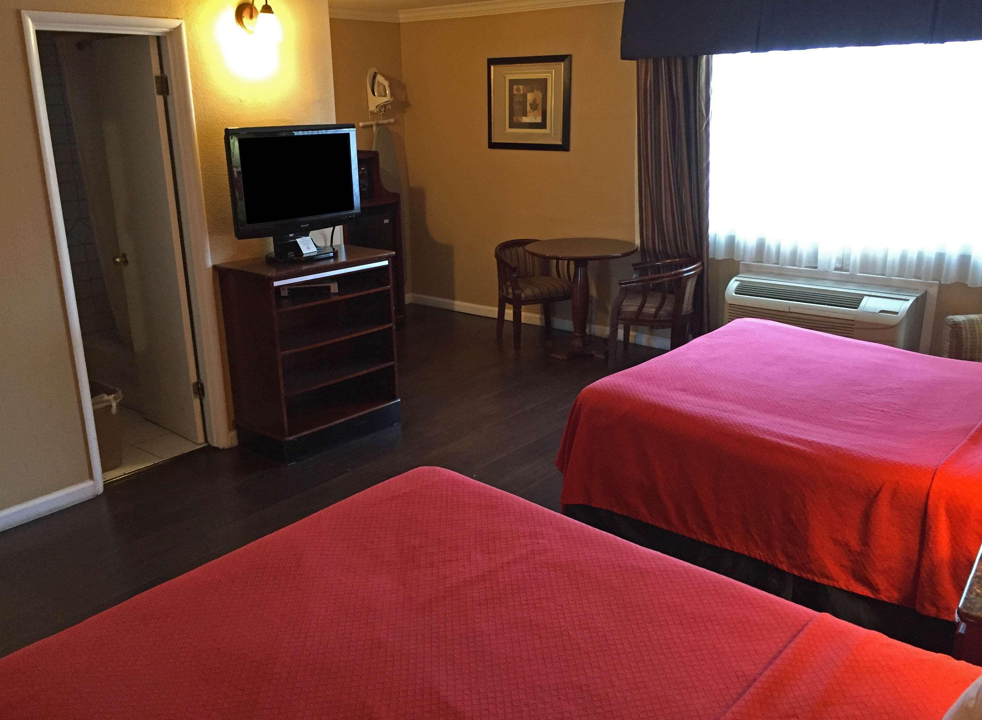 Inn At Bayshore San Mateo Extérieur photo